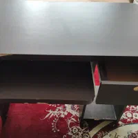 سلام یک عدد میز کامپیوتر کار کرده