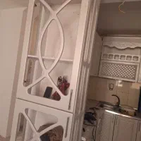 کابینت ممبران در حد نو با هود و ۲عدد بوفه ایستاد|آب‌چکان و نظم‌دهنده ظروف|کرمان, |دیوار