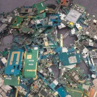 خریدار لوازم الکترونیکی انواع برد وضایعات باتری