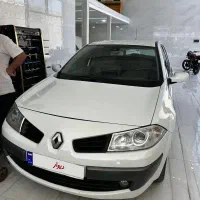 مگان اتومات 2010