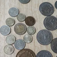 تعدادی سکه قدیمی|کلکسیون سکه، تمبر، اسکناس|بجنورد, |دیوار