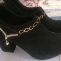 تعدادی کفش سایز۳۸،۳۹