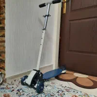 **یک عدد اسکوتر تاشو**