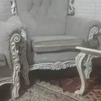 مبل هفت نفره بامیز وسط ومیز تی وی باهم بفروش میرسد