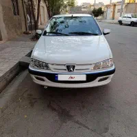 پژو پارس xu7p 402