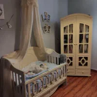 تخت و کمد کودک