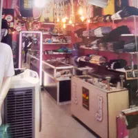 اجاره مغازه در بازار بزرگ ری|اجارهٔ مغازه و غرفه|ری, سرتخت|دیوار