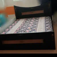 تخت خواب چوبی دونفره بدون دوشک برای فروش