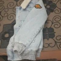 کاپشن و پیراهن|لباس|قائن, |دیوار