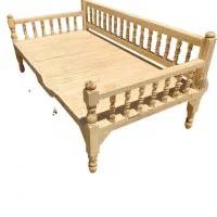 تخت چوبی سنتی