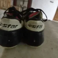 کفش فوتبالی چمن|کیف، کفش، کمربند|نیشابور, رنج آباد|دیوار