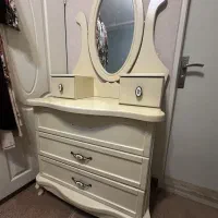 سرویس خواب نوجوان. تخت خواب، میز آرایش. تشک تخت|تخت و سرویس خواب|تهران, جی|دیوار