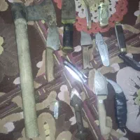 تعدادی چاقو