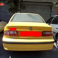 یک دستگاه تاکسی سمند