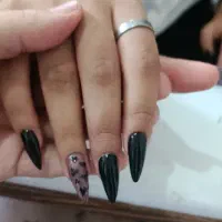 کاشت ناخن