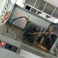 یخچال ایستاده ویترینی تمیز