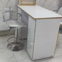 میز ناخن سالم و جنس محکم|آرایشگاه و سالن‌های زیبایی|ملایر, |دیوار