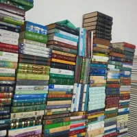 فروش بیش از 300 جلد کتاب