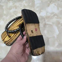 دمپایی چوبی ژاپنی