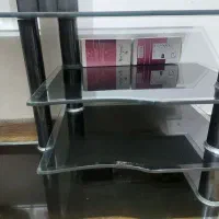 میز تلویزیون شیشه ای