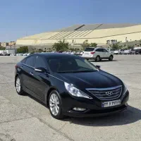 سوناتا YF 2013