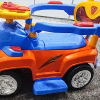 ماشین  چهار چرخ دستدار موزیکال