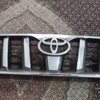 جلو پنجره پرادو