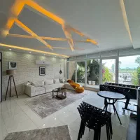 ویلا نما شیشه با حوضچه ابدرمانی، ابگرم رینه