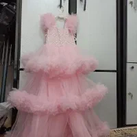 لباس صورتی وآبی|لباس|شیراز, کوشک میدان|دیوار