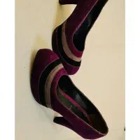 کفش پاشنه دار زنانه
