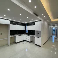 آپارتمان ۱۳۲ متری سند تک برگ فول امکانات