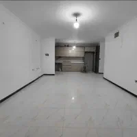 85متر بلوار آرش پارکینگ سندی تخلیه روبه نما وامدار