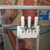 یخچال بستنی قیفی دل آرام 3