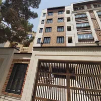 ۳۰متر مغازه با ۲۵متر بالکن و بر ۴متر