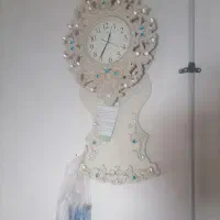 یک ساعت تزیینی وزیبا