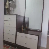 سرویس آینه قدی وکمد دراور مخصوص اتاق خواب.|تخت و سرویس خواب|رشت, فرزانه|دیوار