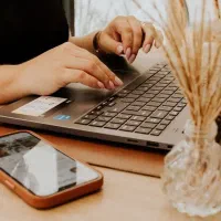 آموزش تخصصی  ثبت شرکت ، برند و اخذ کارت بازرگانی