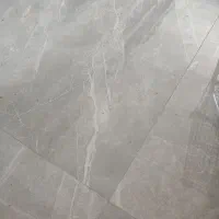 کارگر کاشی کاری.