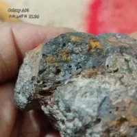 فروش یک عدد شهاب سنگ با جذب آهنربا