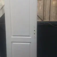 درب سرویس و حمام در حد