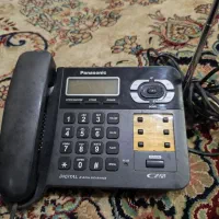 فروش چهار عدد تلفن رو میزی و بی سیم