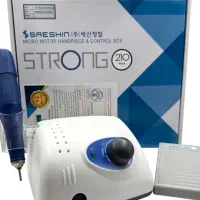 فروش لوازم ناخن و مشتری