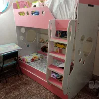 تخت دو طبقه