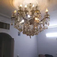 لوستر و۱۸ شاخه