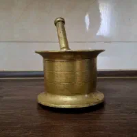 هاون برنجی قدیمی و سنگین
