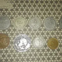 تعدادی سکه قدیمی