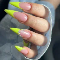 کاشت ناخن