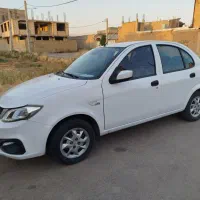 ساینا s دوگانه شرکتی بی رنگ