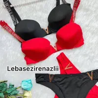 فروشنده خانم برای فروش لباس زیر زنانه