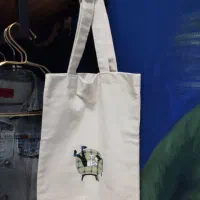 توت بگ|کیف، کفش، کمربند|قم, صفائیه|دیوار